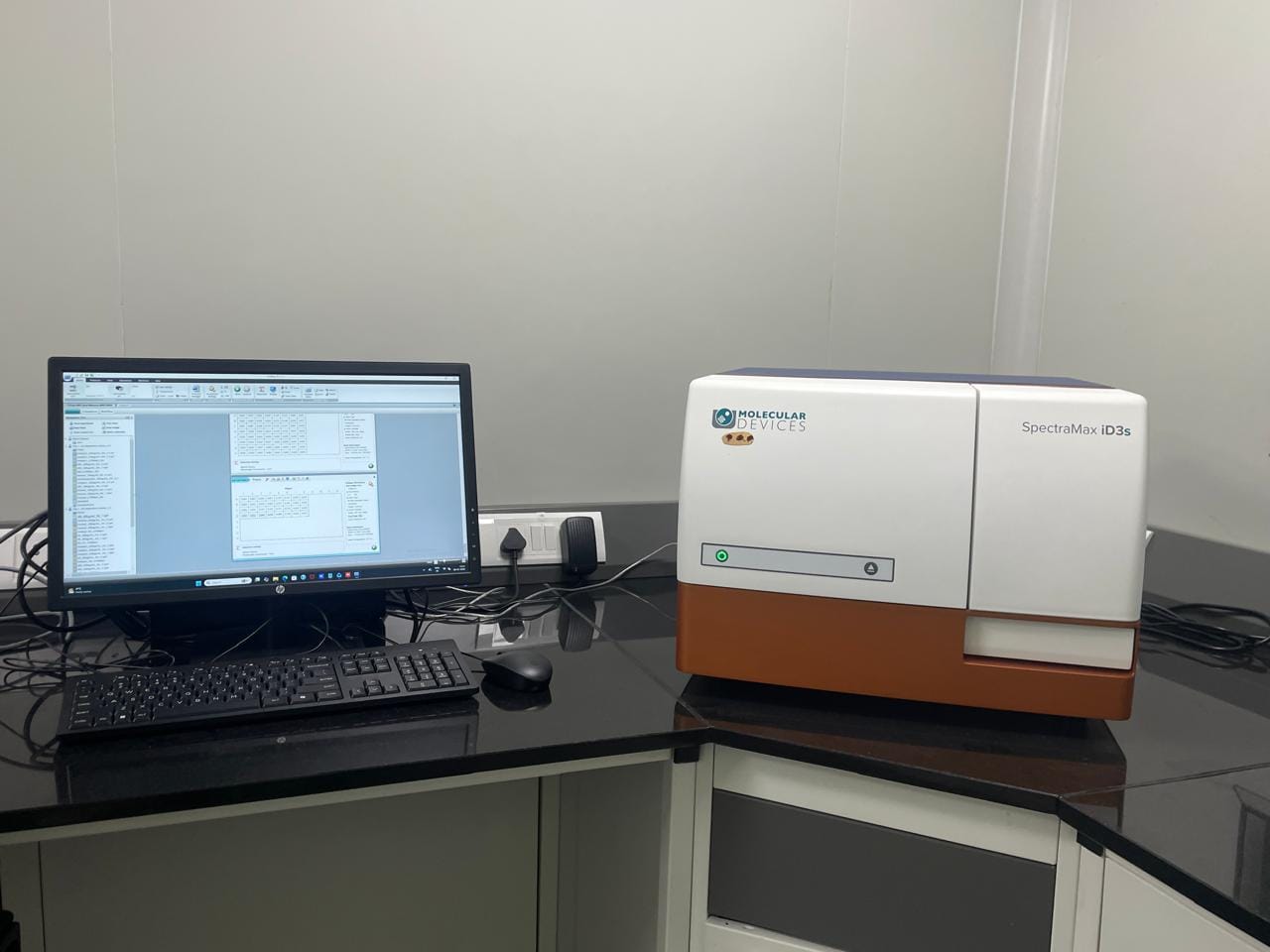 AMICOM Analytics laboratory